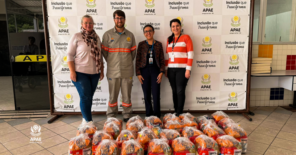 APAE de Jaraguá do Sul recebe doação de cestas básicas destinadas a famílias em vulnerabilidade social